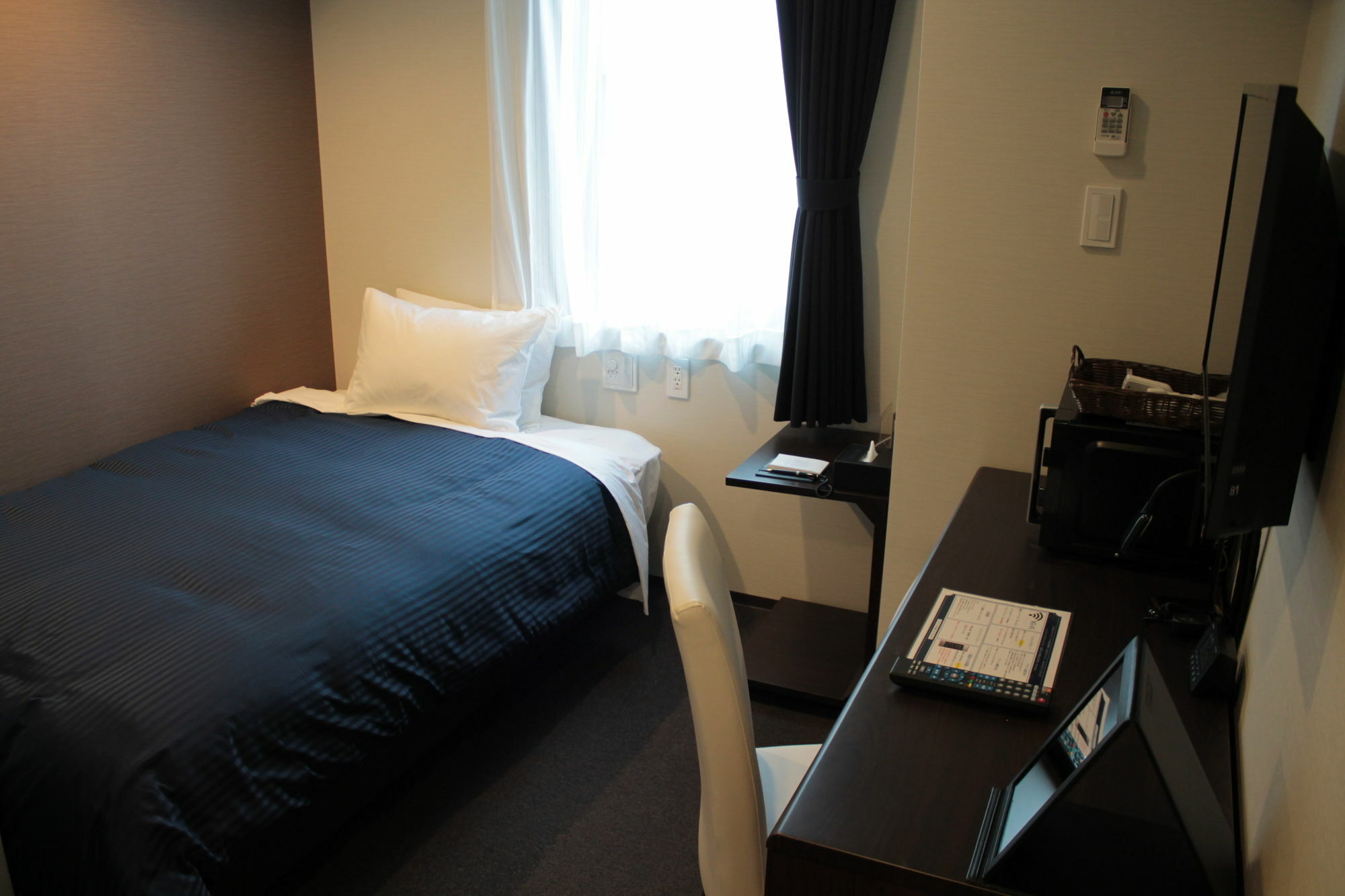 HOTEL LiVEMAX Tokyo Bakurocho Eksteriør billede